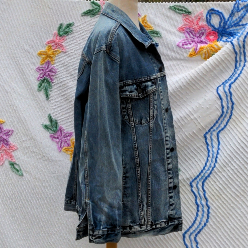 Levi's Ex Boyfriend Trucker Jean Jacket - Picture 6 of 11